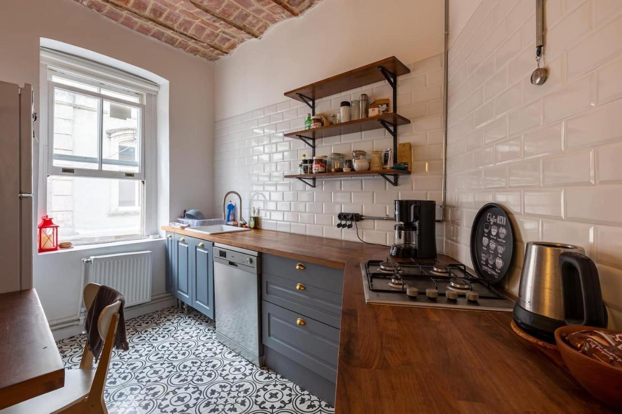 Renovated Apartment At The Heart Of Istanbul With Huge Terrace Exterior photo