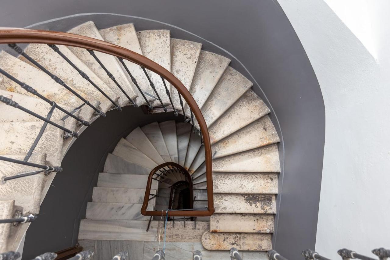 Renovated Apartment At The Heart Of Istanbul With Huge Terrace Exterior photo
